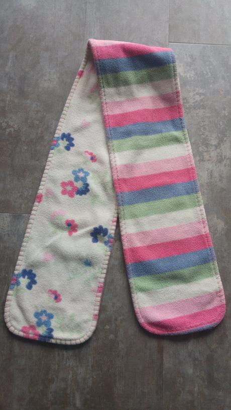 Krásny šal pre dievčatko, next,116