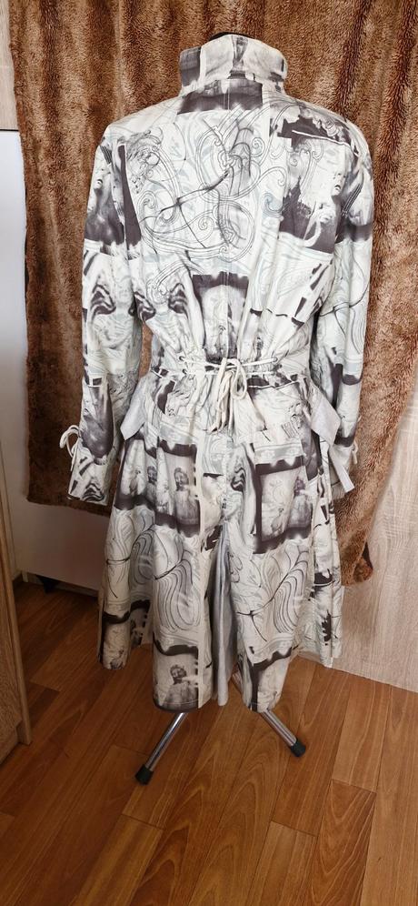 Luxusny trenckot st martins, l