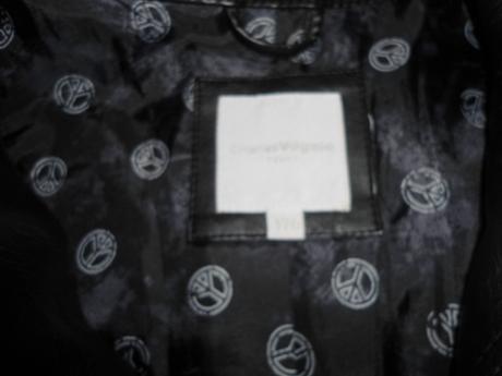 Cierna kozenkova bunda, 176