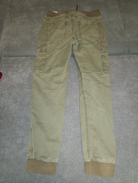 Podšité kapsače, chapter young,158