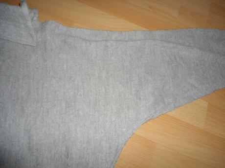 Bledy tenky sveter, l