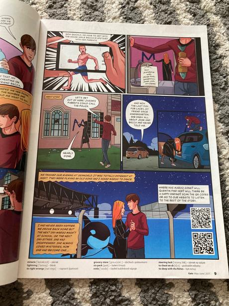 Mix anglických časopisov a mapa, 