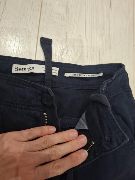 Bershka nohavice straihgt multicargo, bershka,32