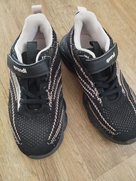 Blikajúce tenisky, sprandi,34