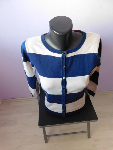 Sveter č.36, atmosphere,36