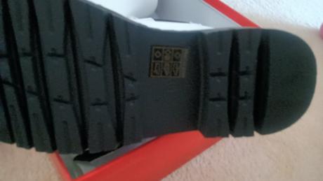 Nové nenosené čižmy kendall zn. raid, 39