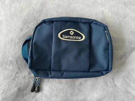 Toaletná taška na zavesenie samsonite, 