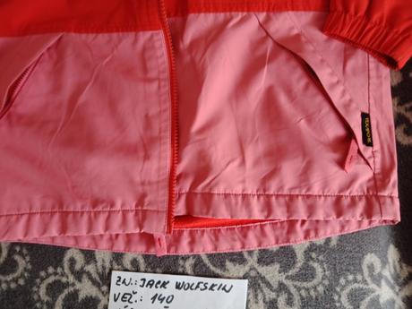 Prechodna zatepl.vetrovka zn.jack wolfskin veľ.140, 140