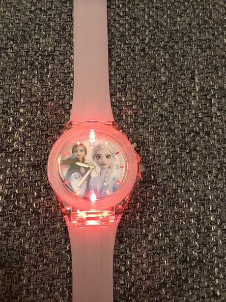Nové svietiace hodinky elsa frozen, 