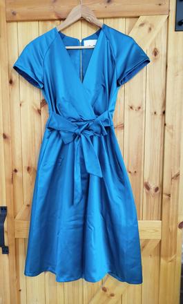 Dámske spoločenské šaty, s