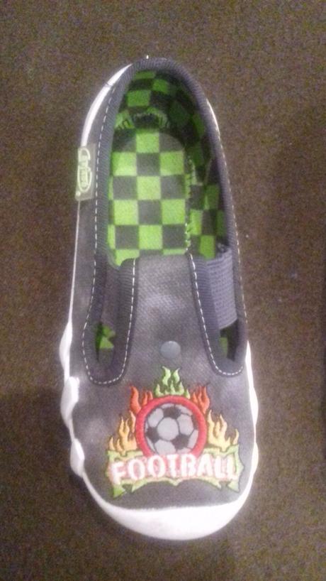 Chlapcenske topanky prezuvky, 25