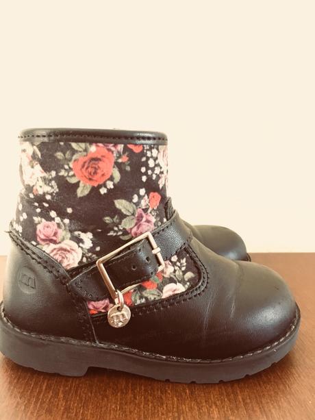 Kvietkovane kozene cizmicky, 21