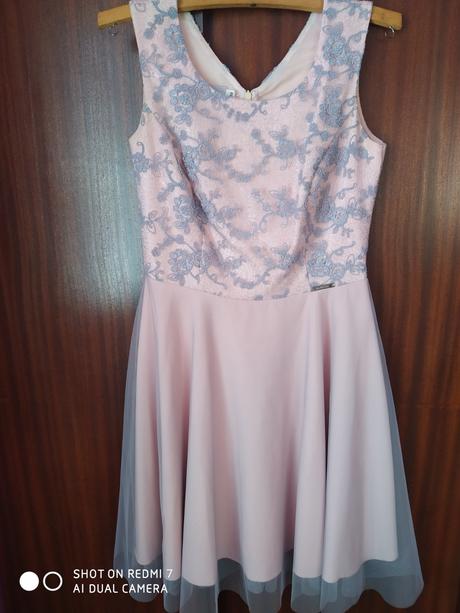 Príležitostné šatky, 38