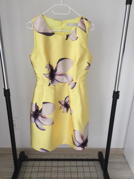 Žlté spoločenské šaty, m