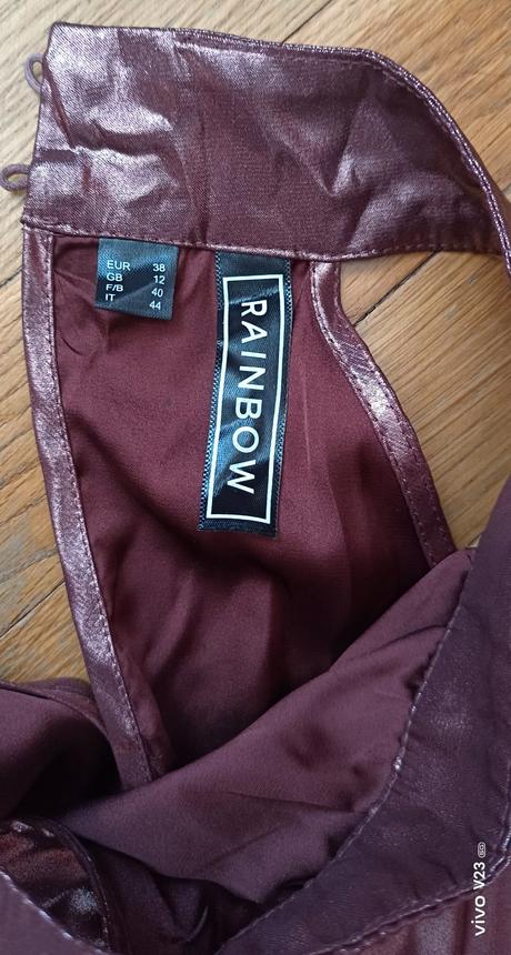 Koktejlove saty s metalickym leskom, bonprix,38