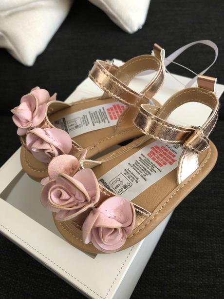 Capačky, sandálky, f&f,<17