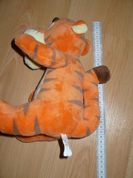 Plyšák tiger z winnie the pooh,