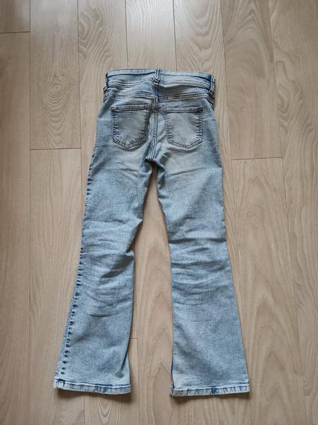 Vysuchane a rozšírené rifle, h&m,134