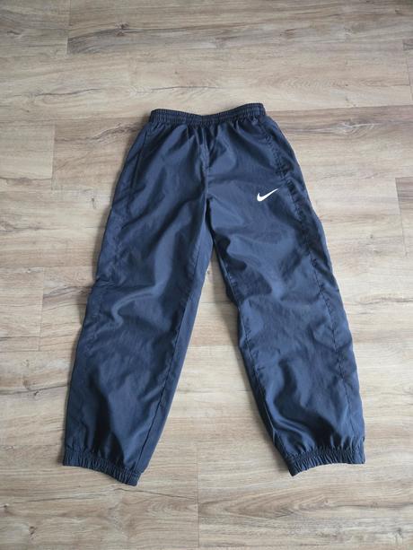 Šuštiaky, nike,128