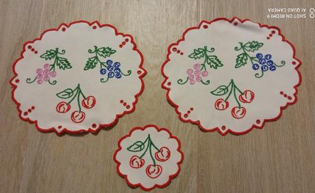 Vyšívané dečky 3 ks, 