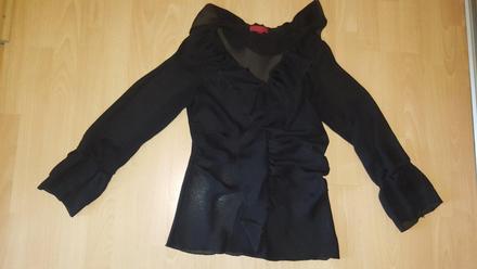 Čierna bľúza s volánom, m