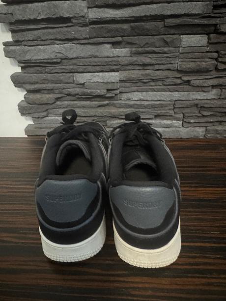 Superdry tenisky, 42