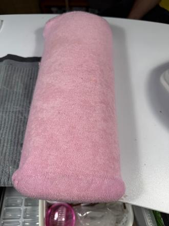 Podlozka na ruky na nechty,