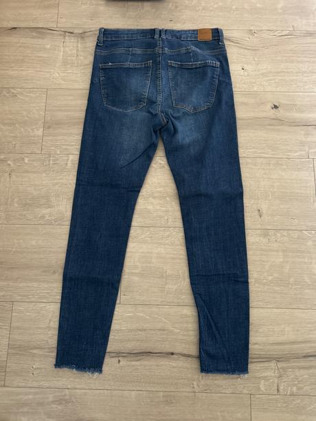 Elasticke rifle, bershka,40