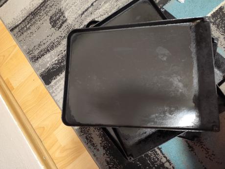 Plechy na pečenie 4 ks, 