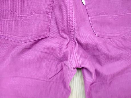 Dámske manžestrové, 26