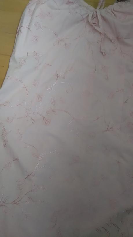 Vyšívané bavlnené saticky na ramienka, 40