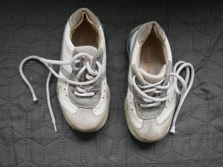 Koženeé poltopánky, 25