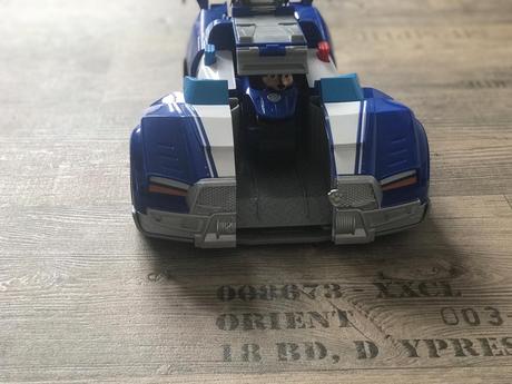 Labková patrola chase auto s motorkou,