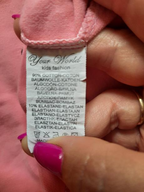 Dievčenské tričko, 122