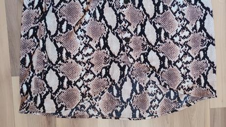 Šaty s hadím vzorom, bershka,xs