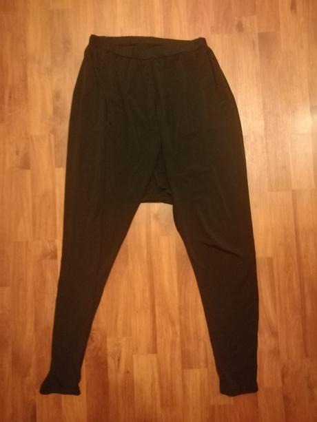 Dievčenské tepláky, 176