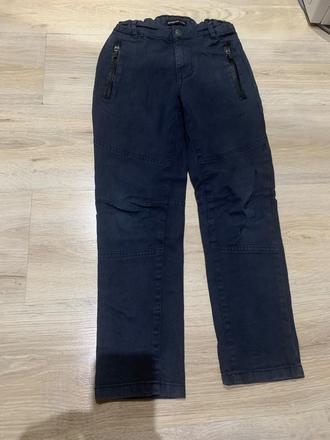 Nohavice134, reserved,134