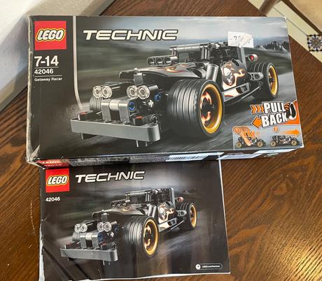 Lego technic 42046 únikové prekárske auto,