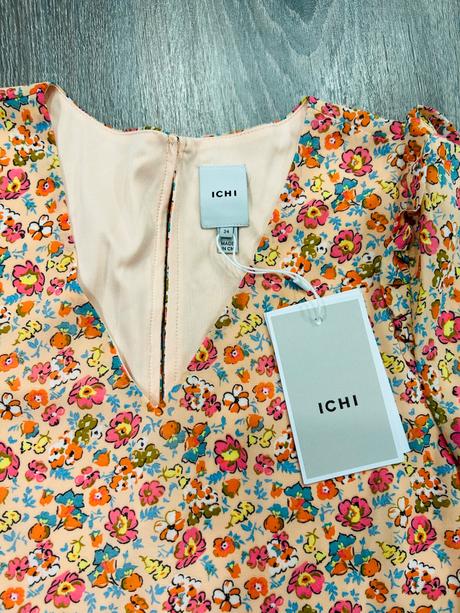 Ichi nove letne kvetinove šaty m -pc 75 eur, m