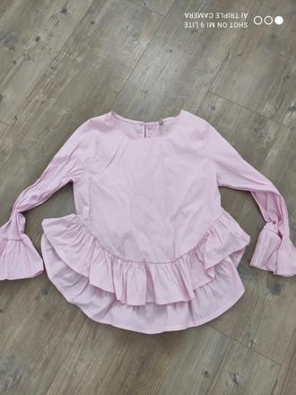 Ruzova bluzka s volanikmi, s