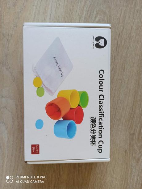 Montesori poháriky a zetony,