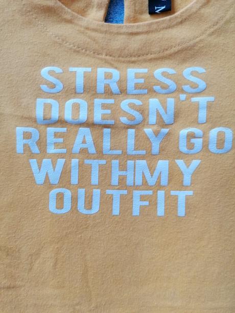 Body s nápisom, mirau,74