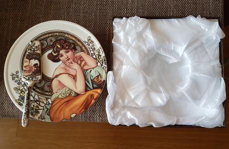 Tortovy podnos alfonz mucha, 