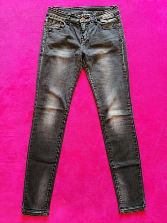 Super elastické slim riflíky, m