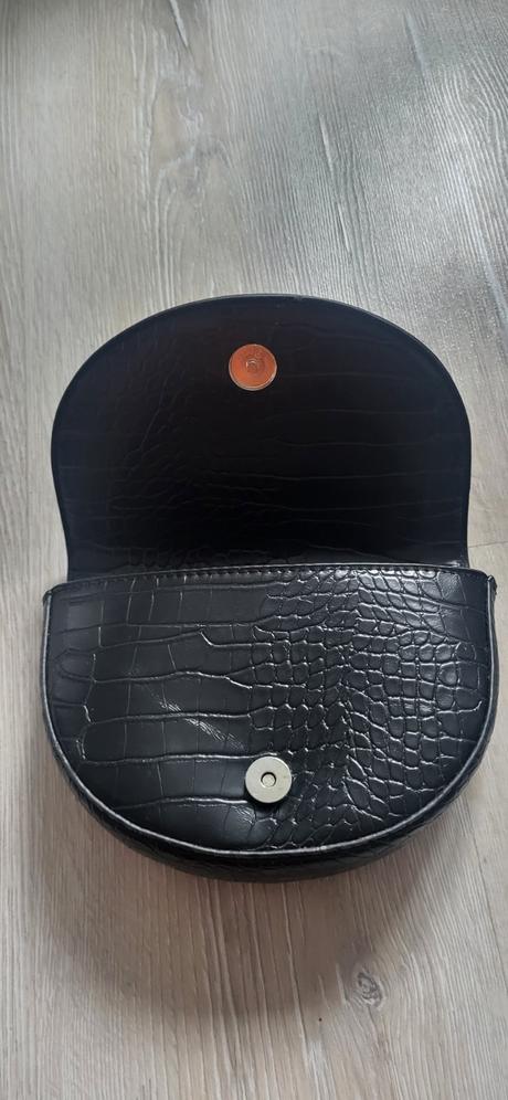 Dámska minikabelka reserved, reserved