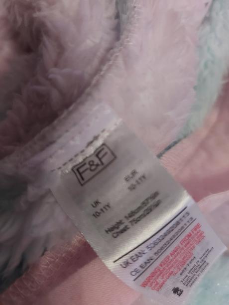 Overal na spanie, f&f,152