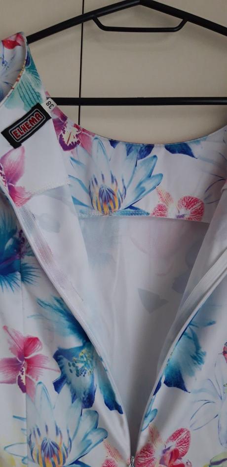 Letné kvetové šaty č.38/m, 38