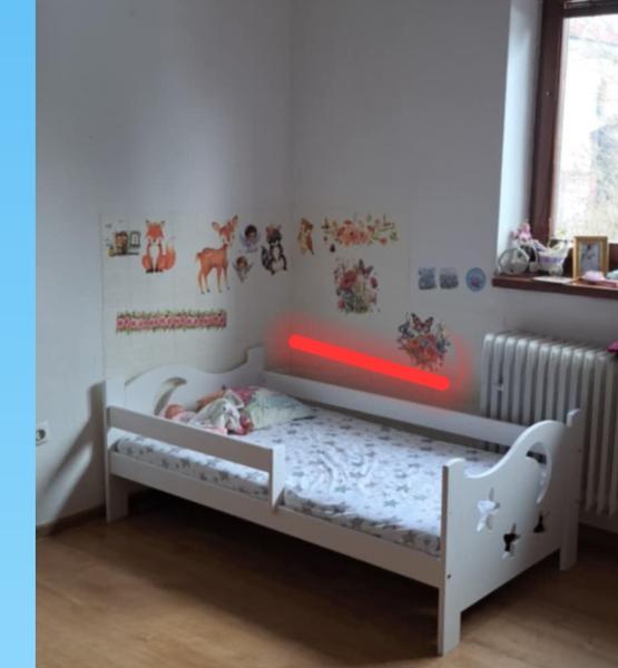 Čo umiestniť za detskú posteľ?
