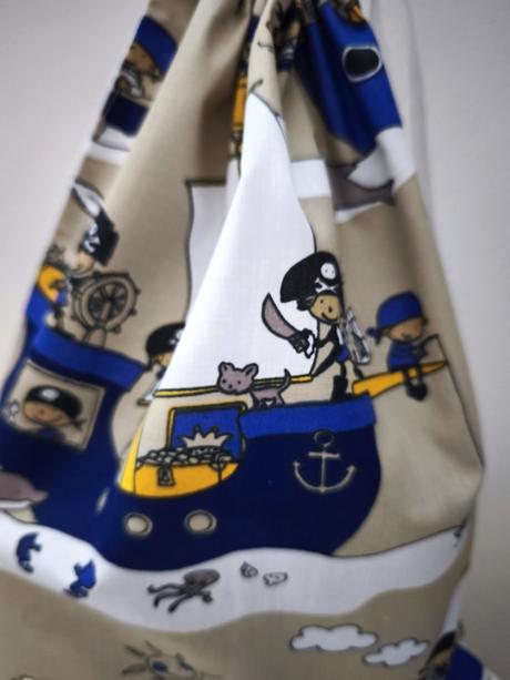 Vrecúško do školy pirati,