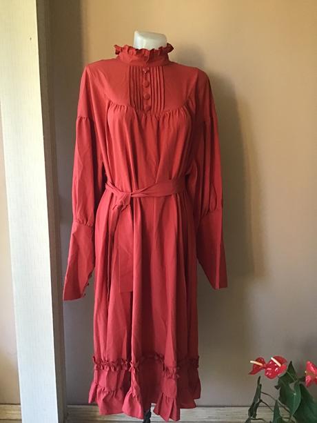 Nadherné šaty/195b, 50